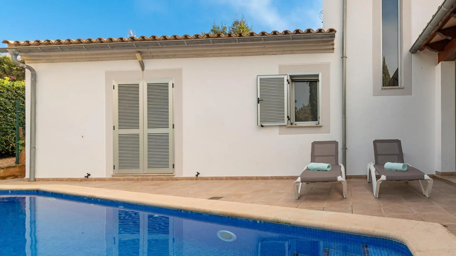Solar 198 Bonaire By Sealand Villas Alcudia