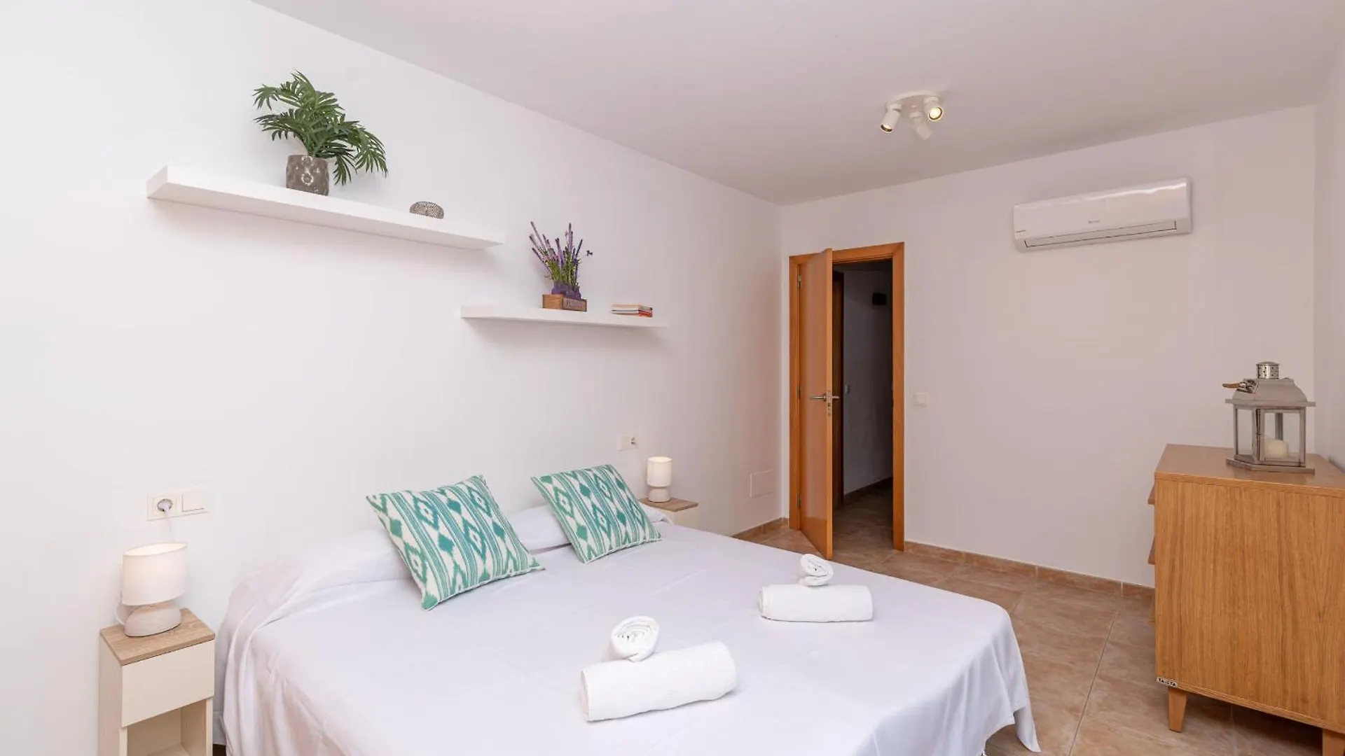 Solar 198 Bonaire By Sealand Villas Alcudia